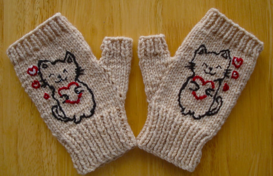 Hand Made Peach Fingerless Gloves With Hand Embroidered Cat And Hearts (J179)