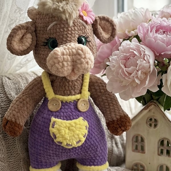 Handmade Crochet Highland Cow Plushie – Large 40cm Amigurumi Bull 