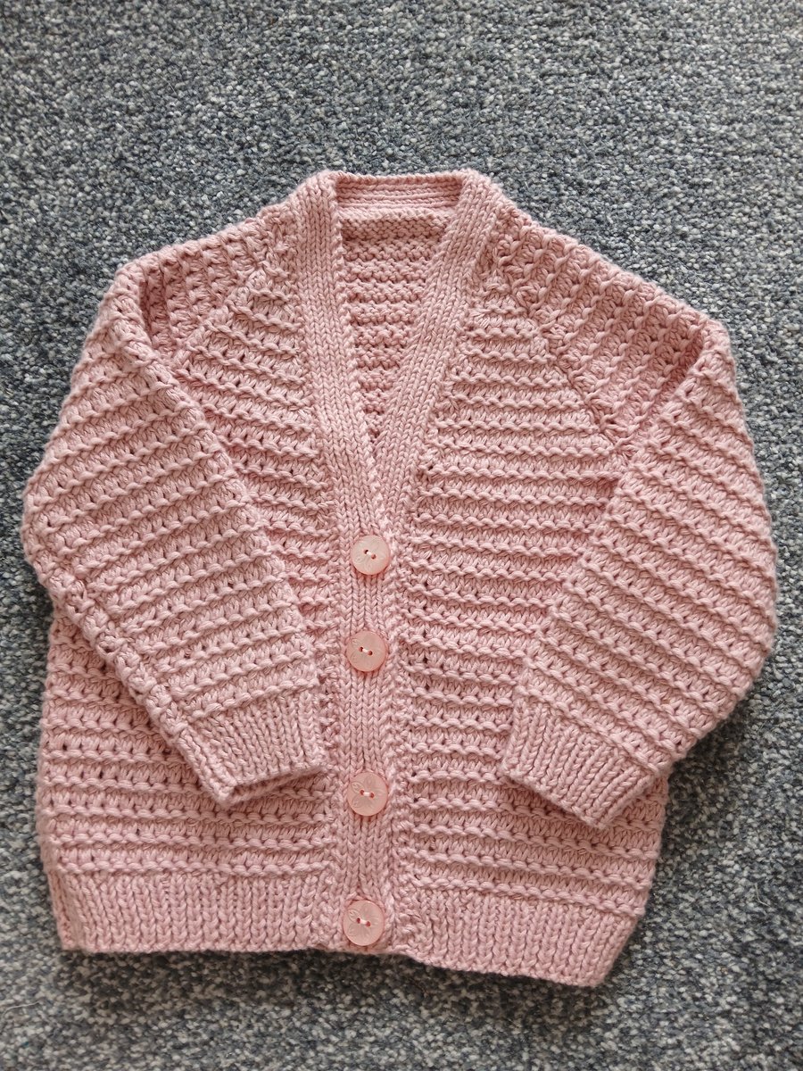 Baby's Cardigan approx age 6-12mths 
