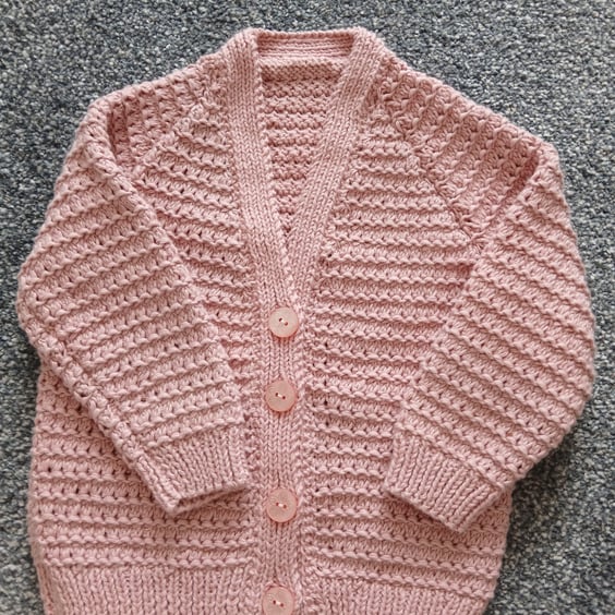 Baby's Cardigan approx age 6-12mths 
