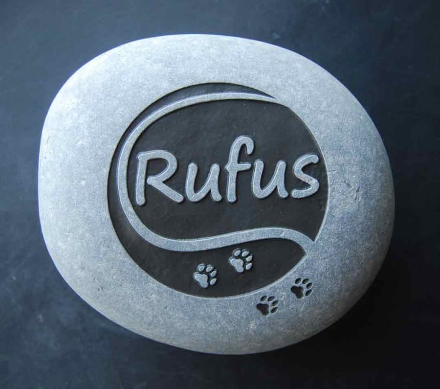 Personalised Pet Memorial. Rustic Garden Stone. Dog, Cat, Rabbit UK - Artisan