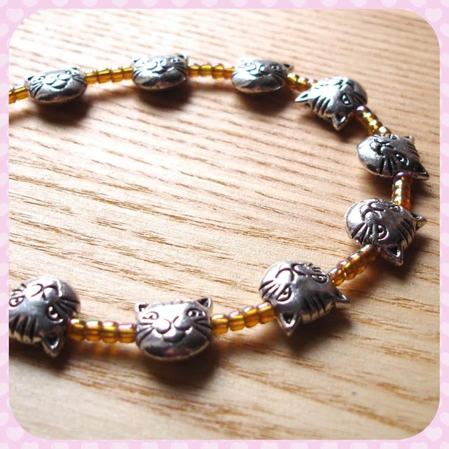 Kitty Cat Bead Bracelet