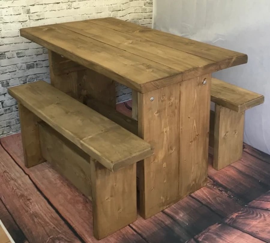 The Broadstone Dining Table & Benches Set (4ft)