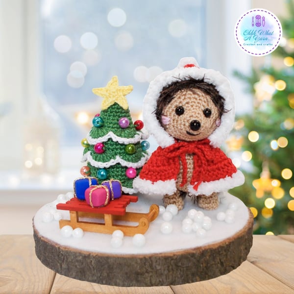 Sale ! Christabel the Christmas hedgehog sculpture. Crochet ornament, decoration