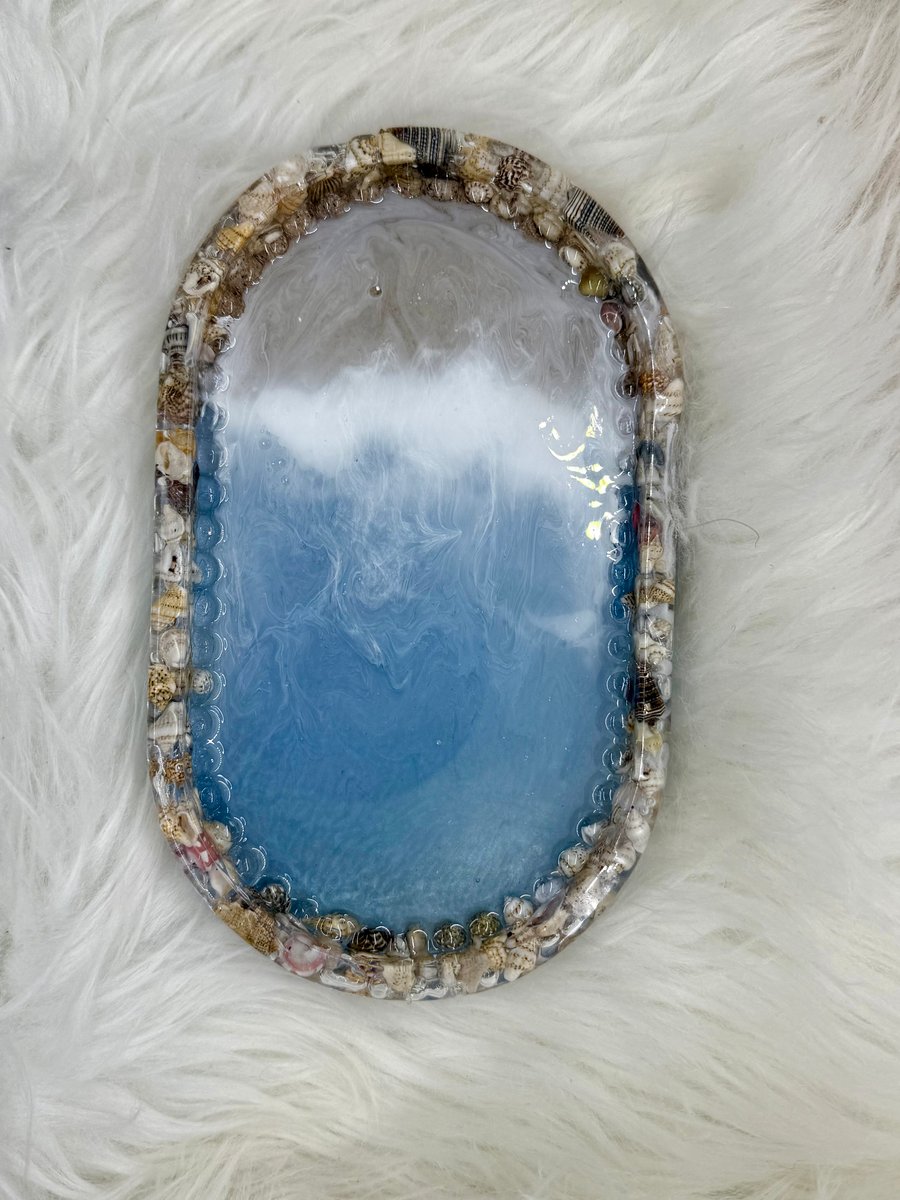 Seascape tray with real shell sides
