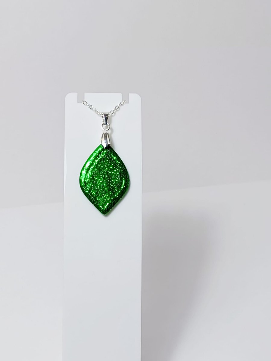 Emerald green sparkle fancy diamond shaped pendant     