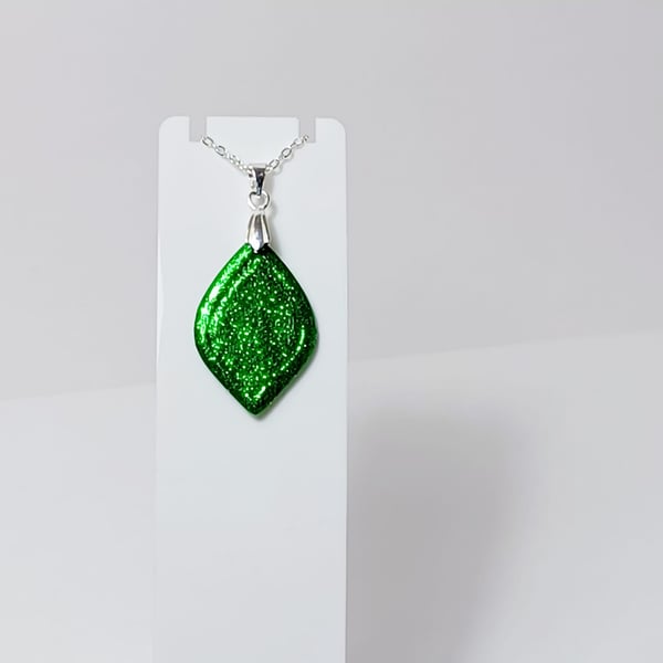 Emerald green sparkle fancy diamond shaped pendant     