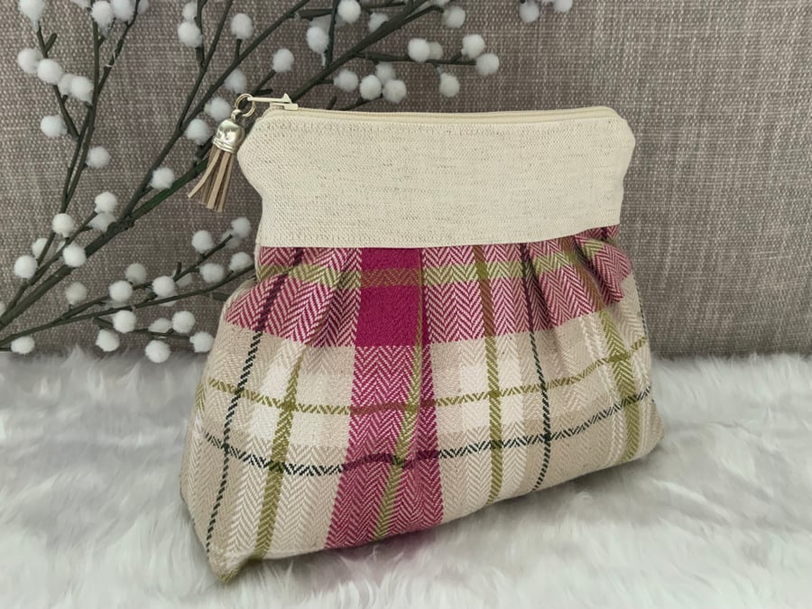 Pleated Cosmetic Bag, Zipped Purse, Make up Bag, Accessory Purse, Cosmetic Purse
