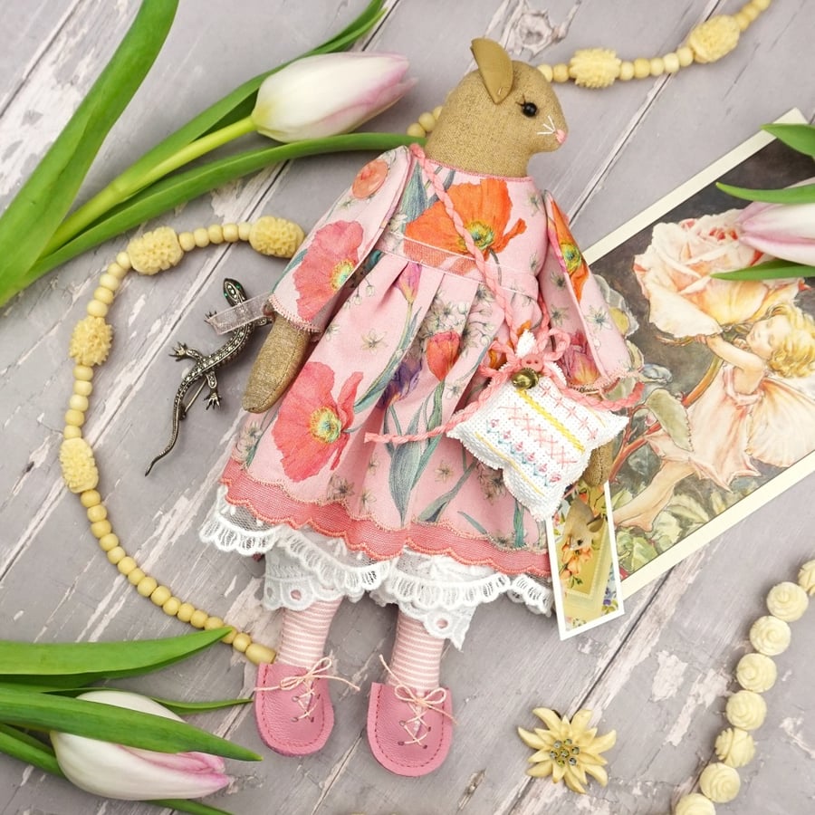 Alicia, A Harvest Mouse