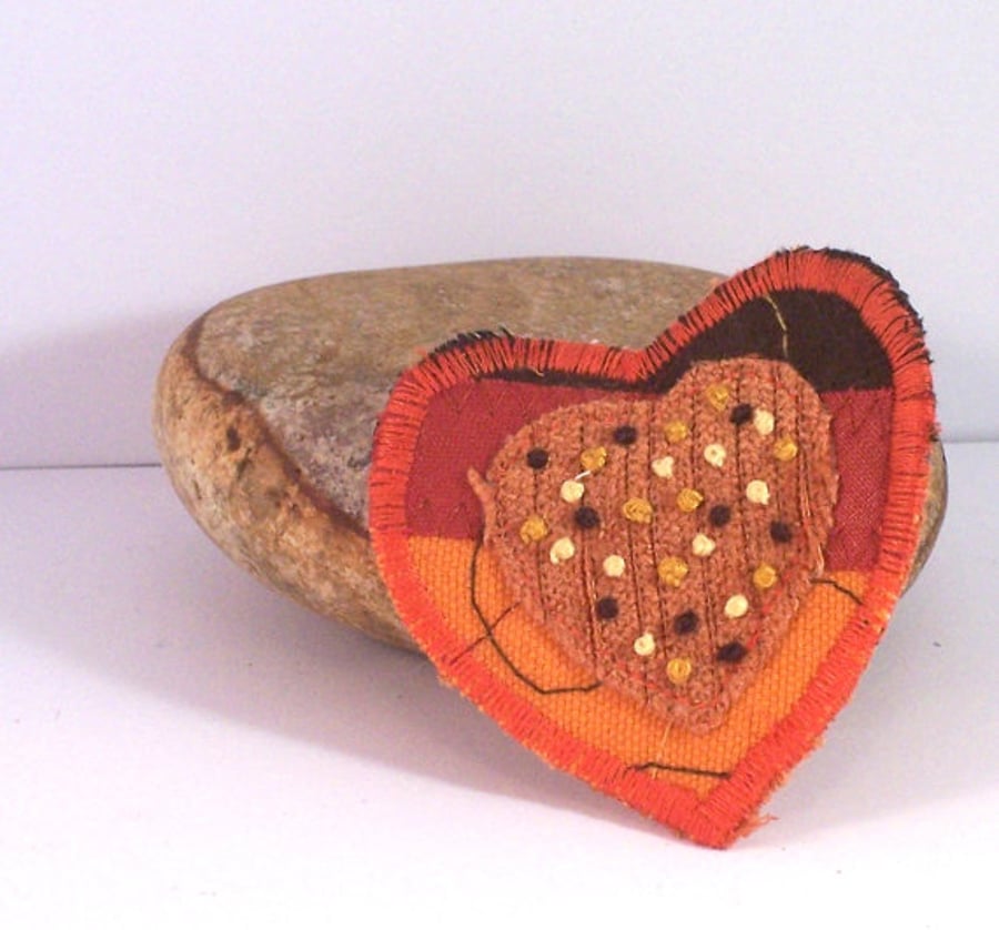 Heart shaped fabric brooch with embroidery - dante