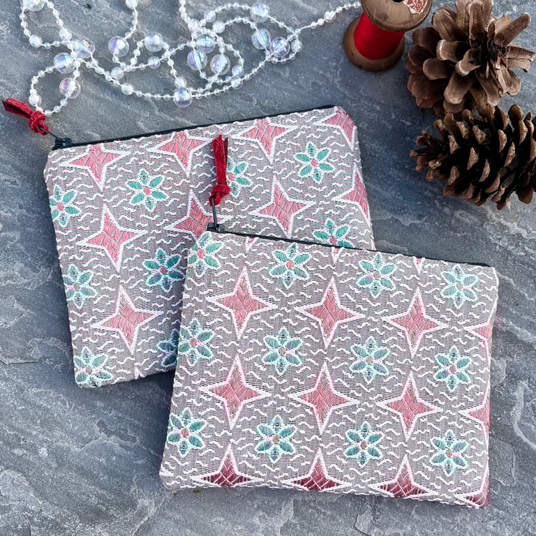 Star and flower vintage fabric small pouch 