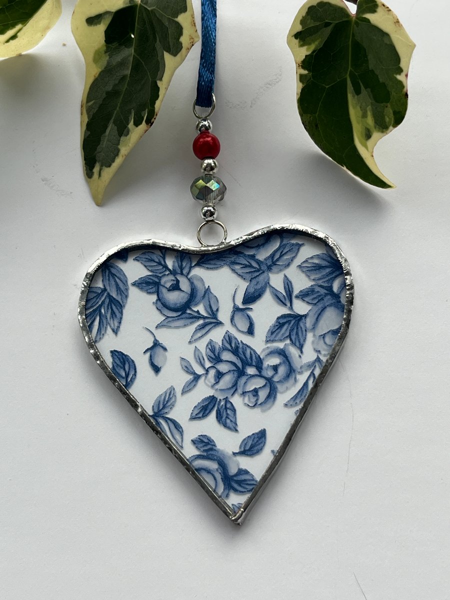 Stained Glass Ribbon Heart Suncatcher Decoration 