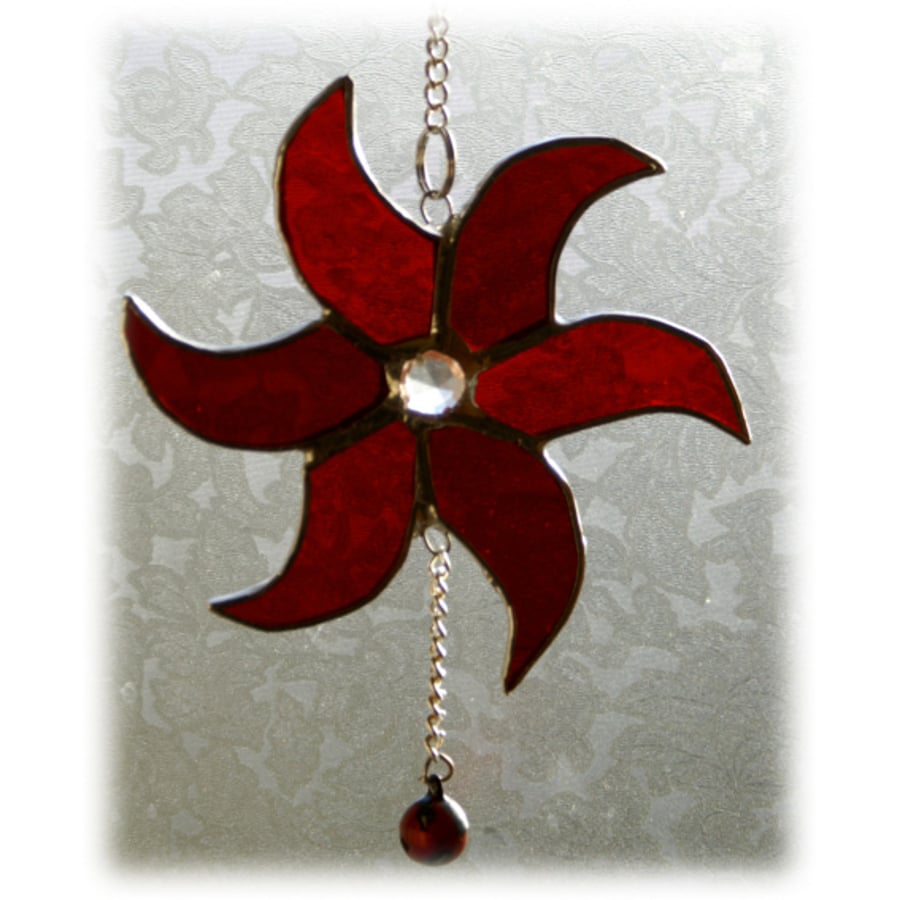   Star Stained Glass Suncatcher Christmas Decoration Red Swirl