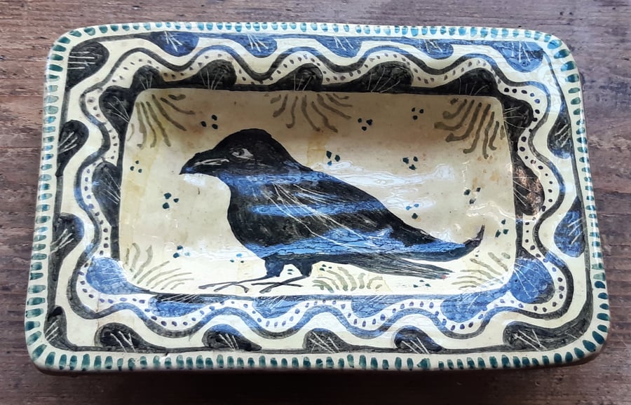 Earthenware soap dish