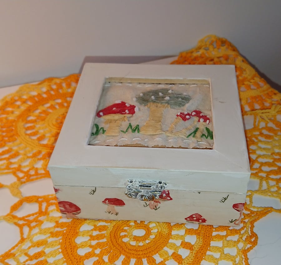  Jewellery Box with hand embroidered lid, toadstools 