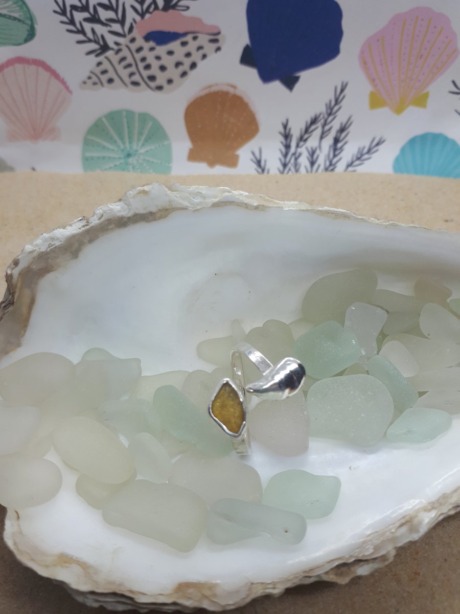 Khaki sea glass and mussel adjustable ring TL4