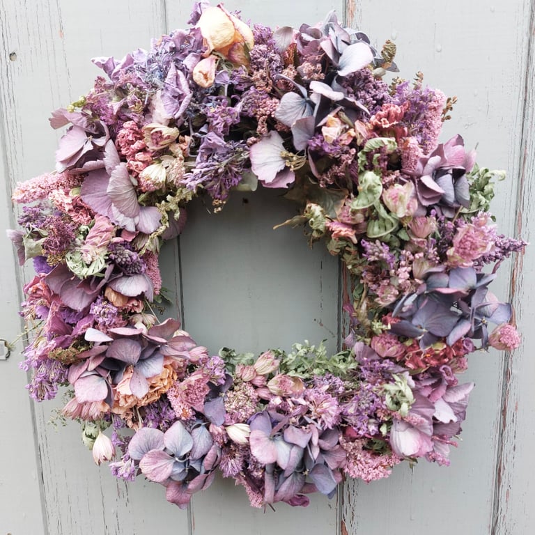 Dried Flower Wreath. 28cm Diameter. Handmade. 