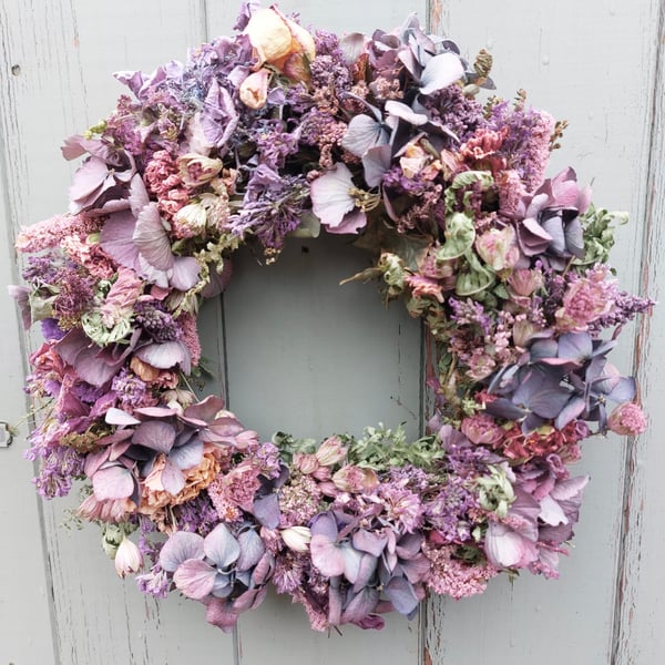 Dried Flower Wreath. 28cm Diameter. Handmade. 