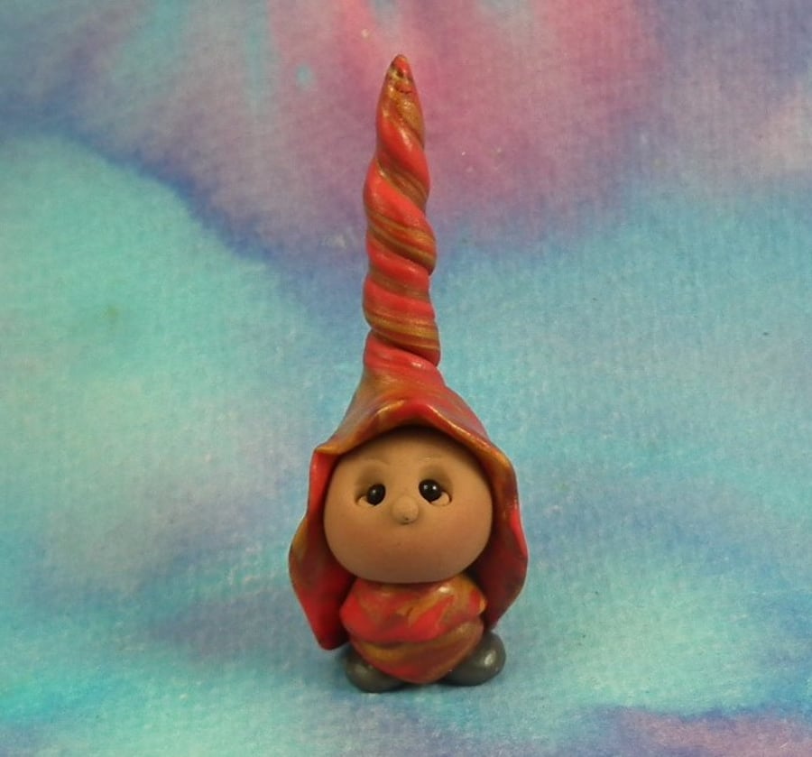 Spring Sale ... HighHat Gnome 'Tippy' Magic! OOAK Sculpt by artist Ann Galvin 
