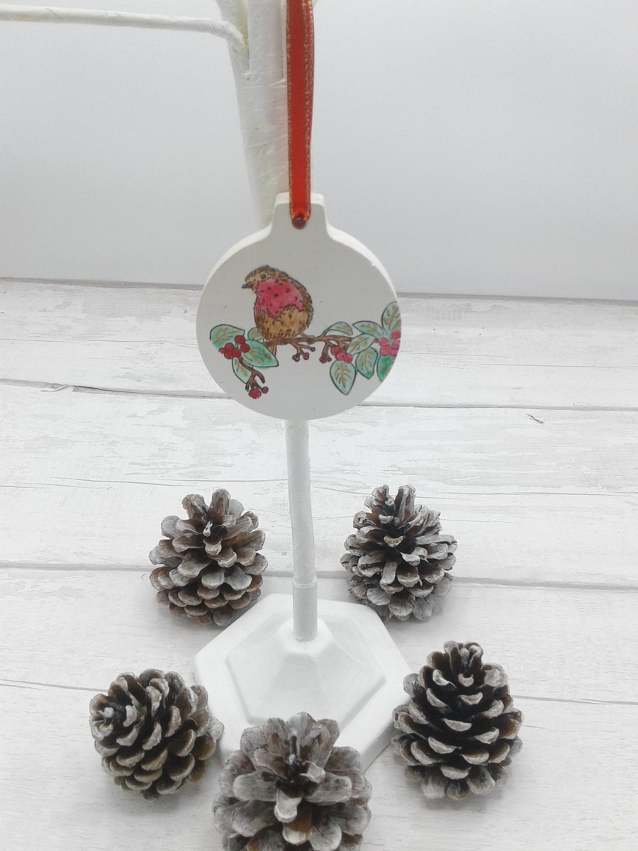 Robin ceramic bauble decoration. Christmas tree decoration.
