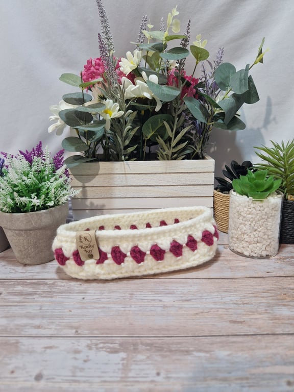 Glasses or trinket basket, hand crocheted 