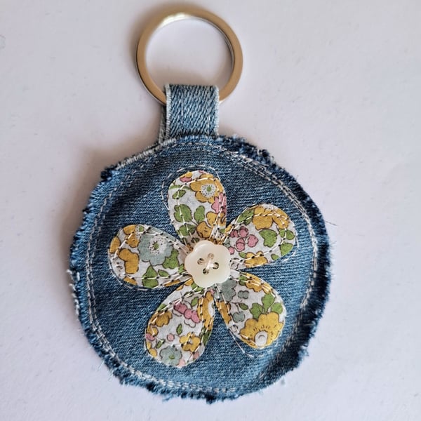 Denim flower keyring - yellow green