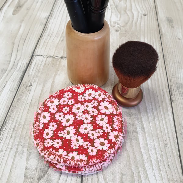 Reusable face wipes, makeup remover pads, zero waste cotton pads