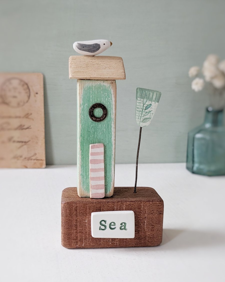 Little Wooden Sea Hut with Clay Flower 'Sea'