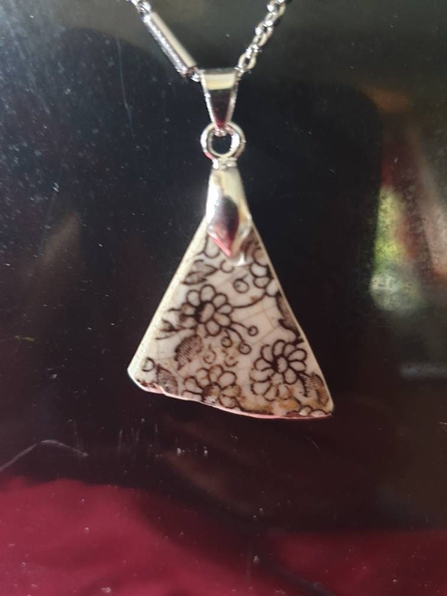 Black and White Floral Pendant