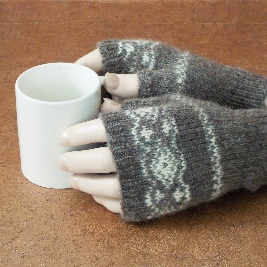 Fingerless gloves British Masham wool brown and cream Fairisle