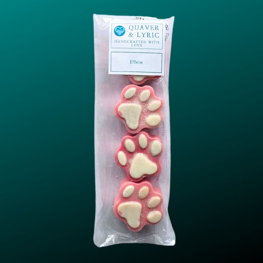 Scented Soy Wax Melt Paws Two Tone 4 Pack Effete Fragrance Gift