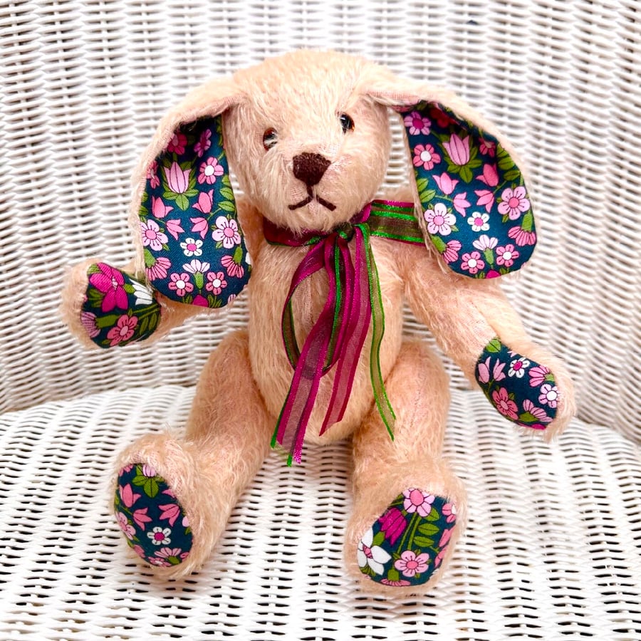 Rocco: Mohair Artist Bear 25cm (10")