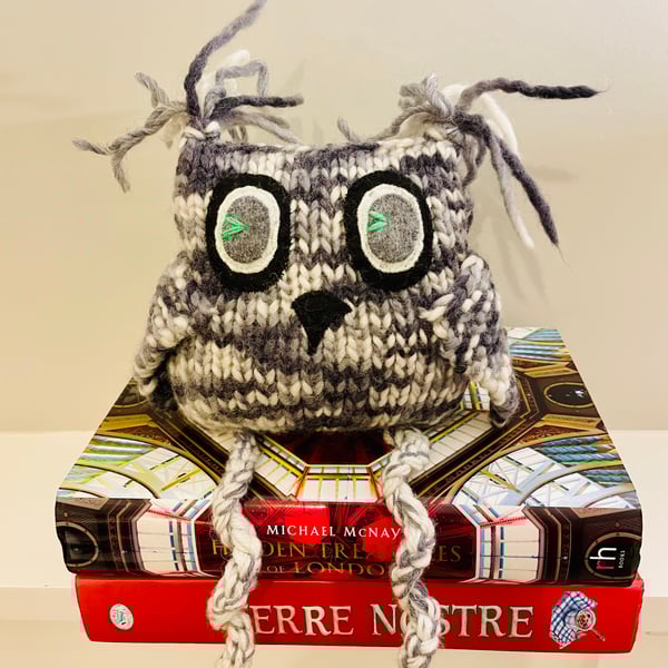 Grey owl knitted ornament
