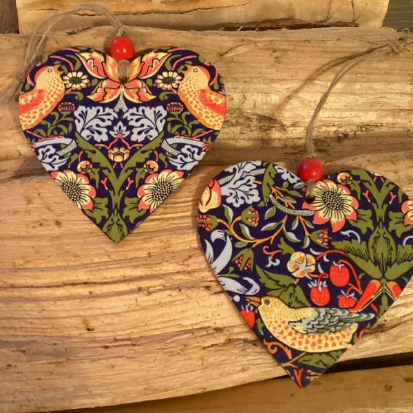 Boxed Wooden Heart Duo William Morris