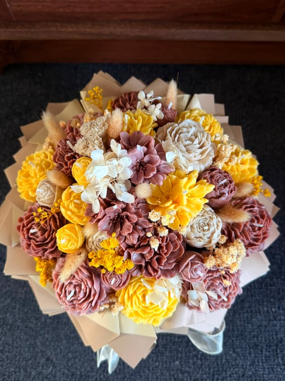  WARM ELEGANCE ( candle bouquet)