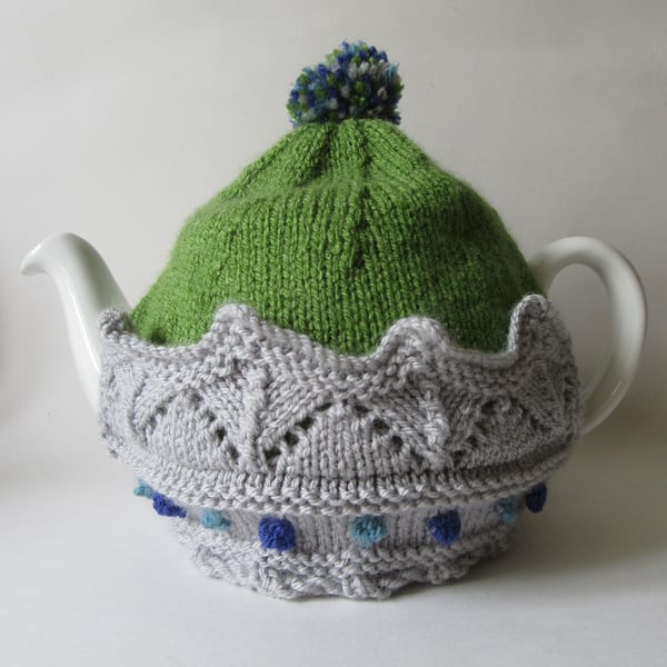 Kings Coronation crown tea cosie - emerald green