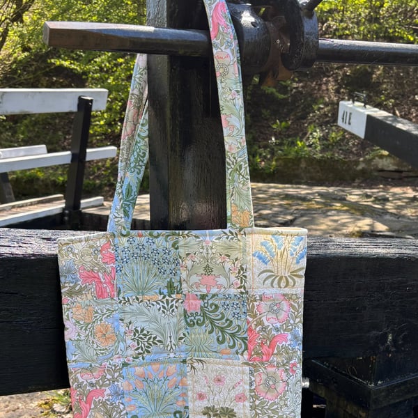 Simply Natures Flowers Tote Bag.