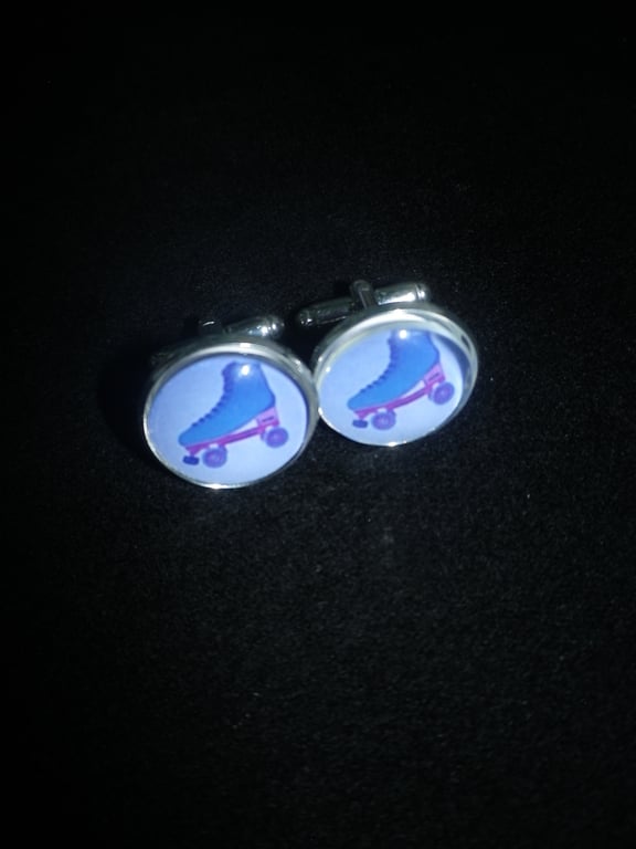 Blue skates cufflinks, free shipping, gift wrapped, great image, Ref 1234