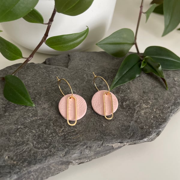 Pale pink and brass polymer clay earrings 