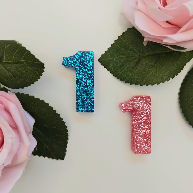 Resin number keyring, resin glitter number keyring,resin number keychain, resin 