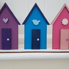 beach hut window sill ornament