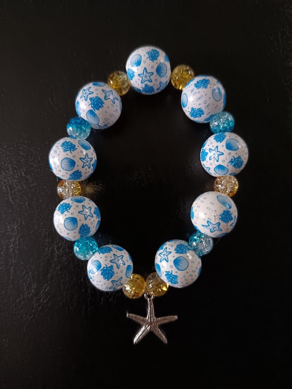 Elasticated chunky beaded nautical bracelet with starfish charm