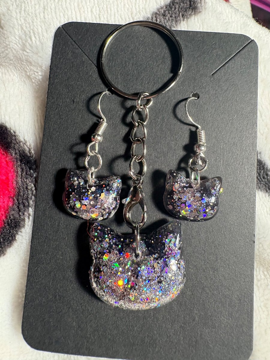 Resin earring and keyring set