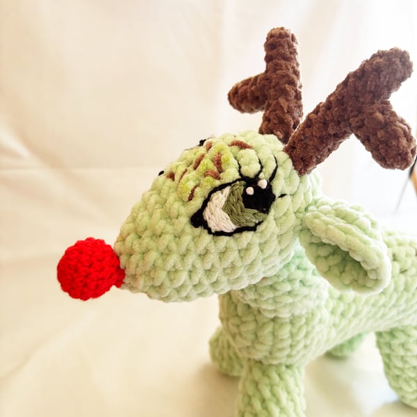 Minty antlers the ice cream reindeer - perfectly imperfect