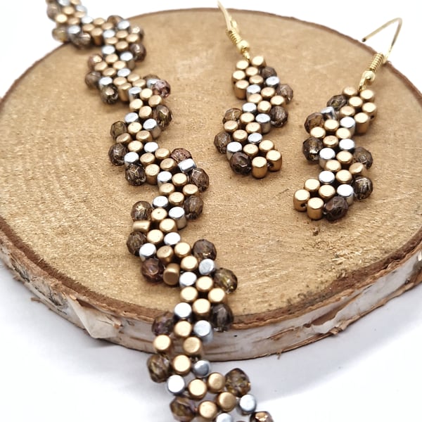 Gold silver and bronze wavy pebble bracelet and earrings set