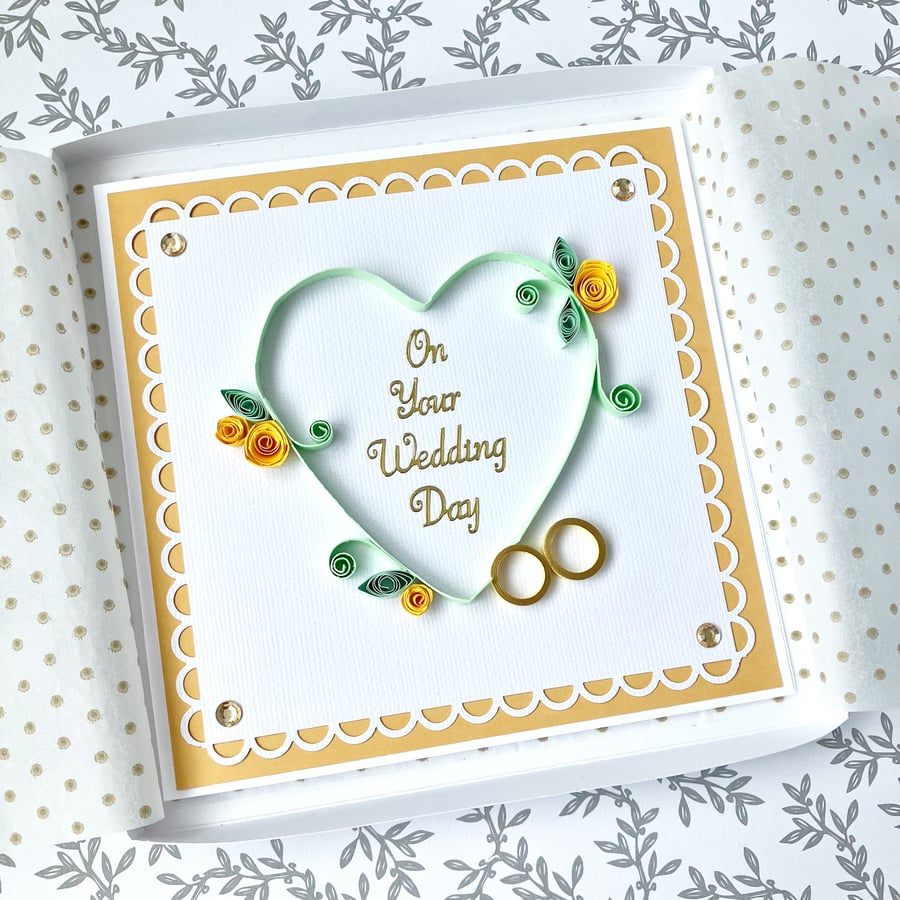 Luxury boxed wedding card - yellow quilled roses