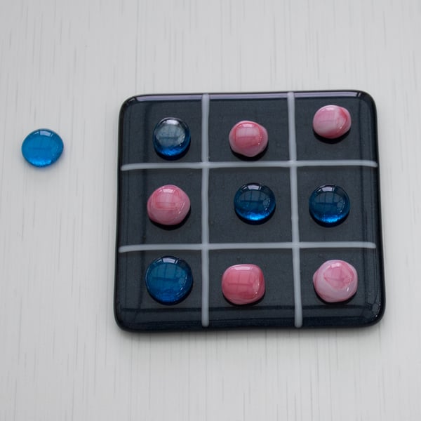 Dark Blue & White Tic Tac Toe - OXO Game in Fused Glass - OXO-H