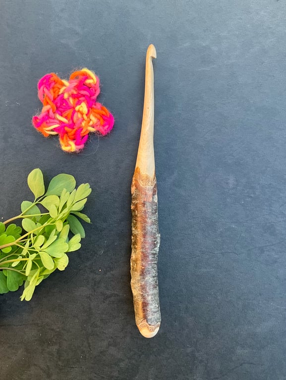 Hand-carved Crocet Hook, 5mm