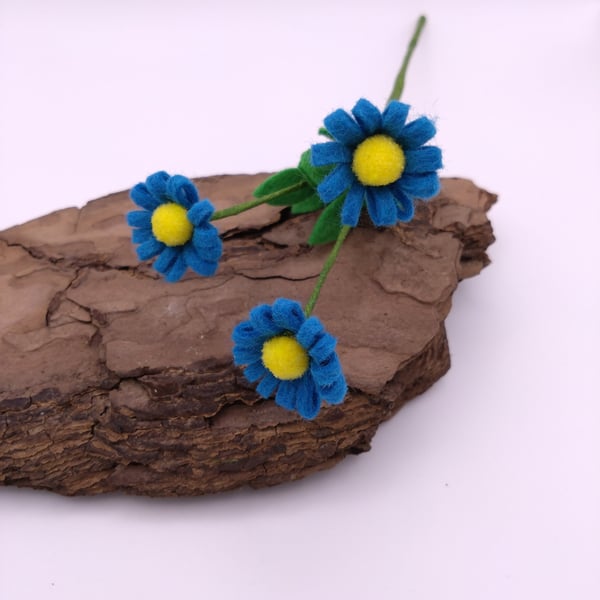 Blue Daisy Bush Felt Flower Stem