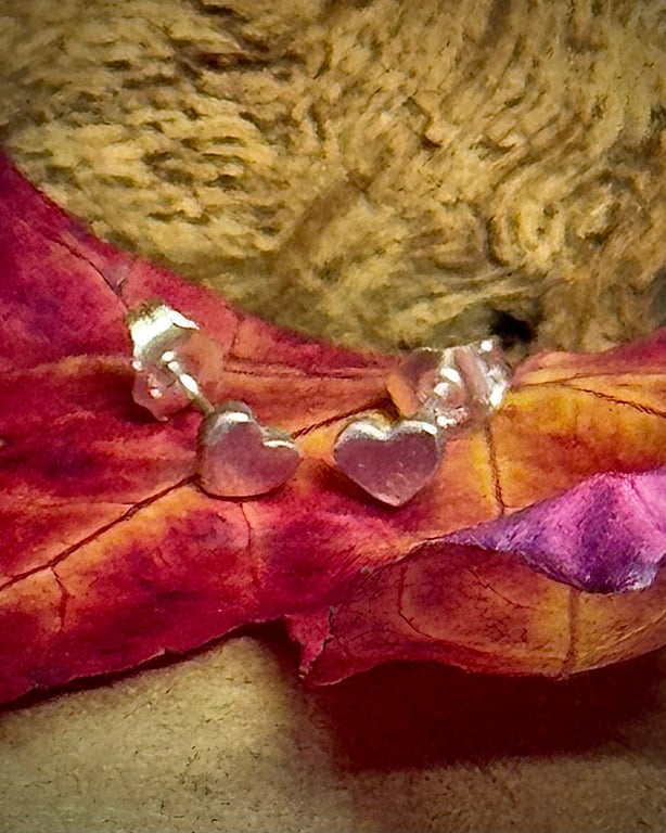 Tiny recycled silver heart stud earrings 